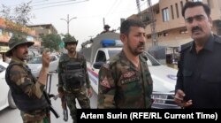 Пакистан довелося покидати у супроводі озброєного конвою