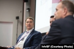 Ґлен Говард