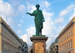 Пам'ятник «дюку» Рішельє в Одесі. Автор Іван Мартос із української козацько-старшинської родини