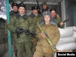 16-річний Вадим Шніп, озброєний РПГ-18