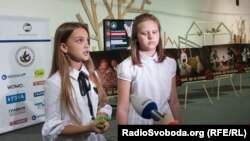 Школярі під час презентації проекту «Стоп шкільний терор»