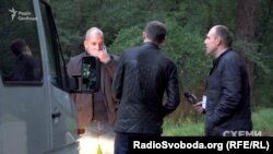 Працівники УДО очікують на гостей неформальної зустрічі фракції БПП з президентом Порошенком