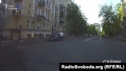 Авто супроводу Грановського біля АП