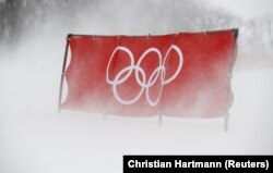 Через сильний вітер жіночий слалом перенесли