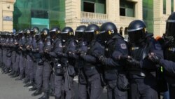 Interventna policija pred proteste