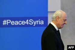 Спеціальний представник ООН у Сирії Стаффан де Містура під час переговорів щодо мирного врегулювання конфлікту у Сирії. Астана, 23 січня 2017 року