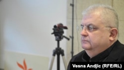 Prema rečima Nenada Čanka, ovo je prvi predlog zakona koji je podnela opozicija, odnosno poslanici LSV, a koji je aktuelna vlast prihvatila