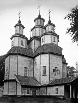 Троїцька церква у селі Пакуль 1710 року. Церква знищена в середині 1930-х років. Фото Стефана Таранушенка 1928 року. (ІР НБУВ. Фото надане О. Савчуком)