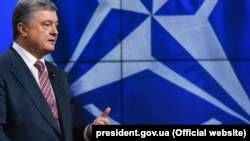 Петро Порошенко