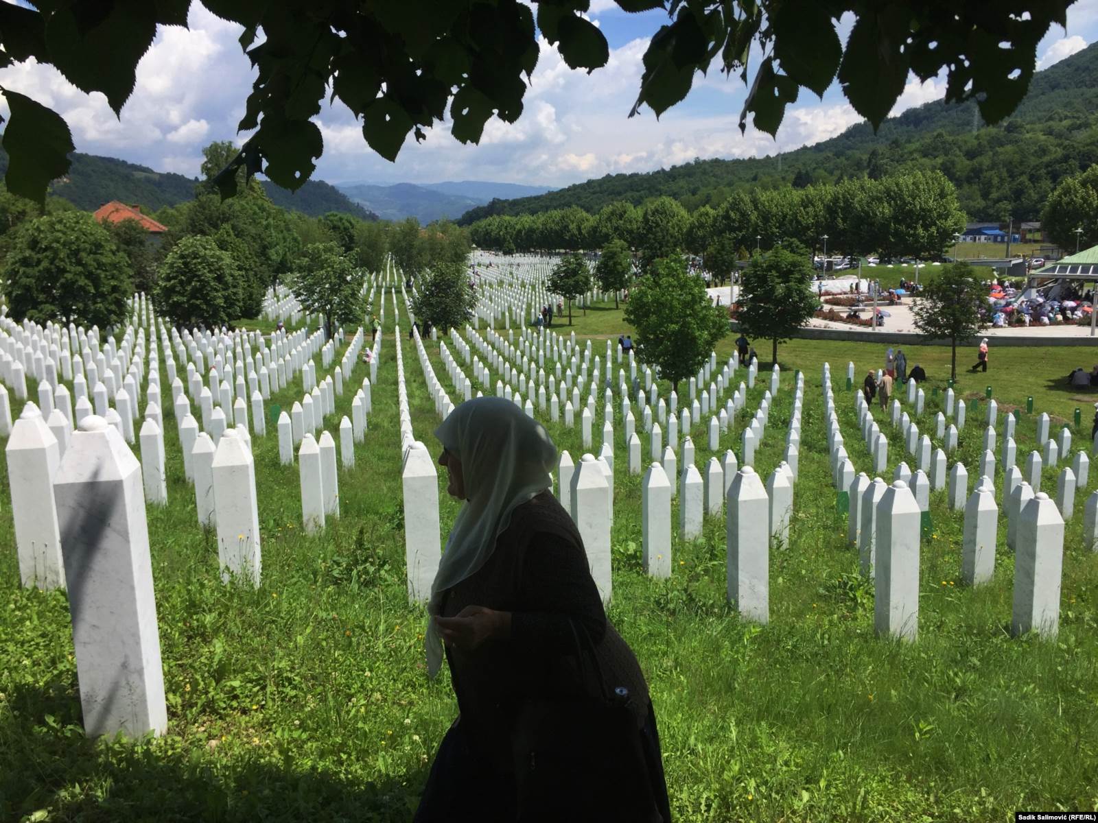 Memorijalni centar Potočari, mjesto ukopa srebreničkih žrtava genocida