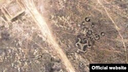 Трехлучевая свастика