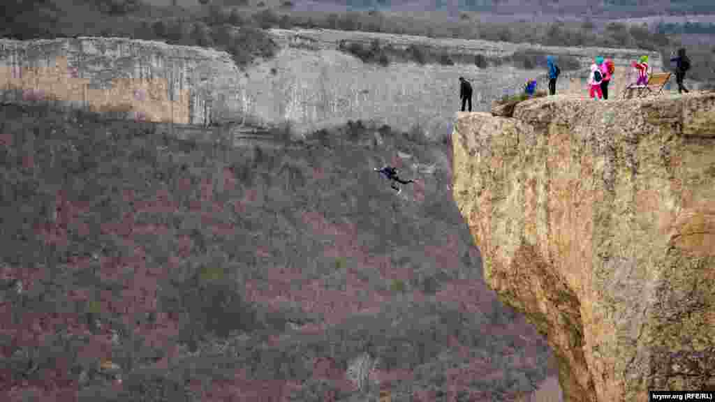 Первый пошел. Второй – готовится