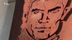 «Нам потрібні наші герої, не радянські»: пам'ятник Василеві Стусу відкрили у Краматорську (відео) «Нам потрібні наші герої, не радянські»: пам'ятник Василеві Стусу відкрили у Краматорську (відео)