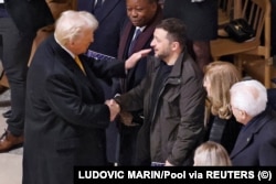 Зустріч Донaльдa Трaмпa і Володимирa Зеленського в грудні 2024-го в Пaрижі