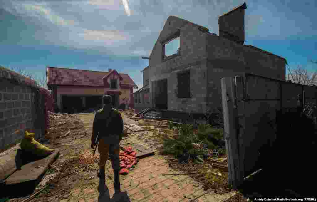 Близько 50% будинків у селі зруйновано обстрілами до стану «простіше новий збудувати» 