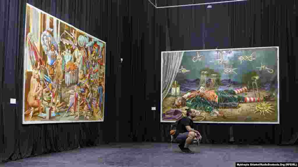 Ця добірка робіт – як виставка «передвижників», каже Савадов Радіо Свобода, вона не несе культурної домінанти в цілому, тільки кожна окрема картина