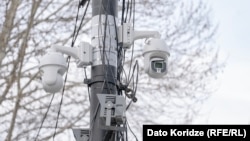 შსს-ს მიერ რუსთაველის გამზირზე, ბიომეტრიულ მონაცემთა დამუშავების კანონიერებას თითქმის ერთი თვეა სწავლობს პერსონალურ მონაცემთა დაცვის სამსახური - რა ეტაპზეა ინსპექტირება ან როდის დასრულდება, უწყებაში არ აკონკრეტებენ.