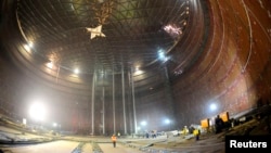 Хранилище сжиженного природного газа в порту Свиноуйщче изнутри