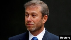 Абрамович, на якого наклали санкції за те, що в ЄС назвали «привілейованим доступом» до Кремля, оскаржував цей крок