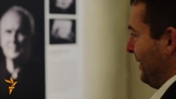 Шимон Панек: от "бархатной революции" к "горячим точкам" Шимон Панек: от "бархатной революции" к "горячим точкам"