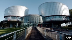 Європейський суд з прав людини у Страсбурзі –– одна з міжнародних інстанцій, що розглядає позови України до Росії і навпаки