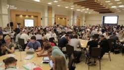 «Школа» депутатів: як у Трускавці роблять політиків зі «слуг народу» – відео «Школа» депутатів: як у Трускавці роблять політиків зі «слуг народу» – відео