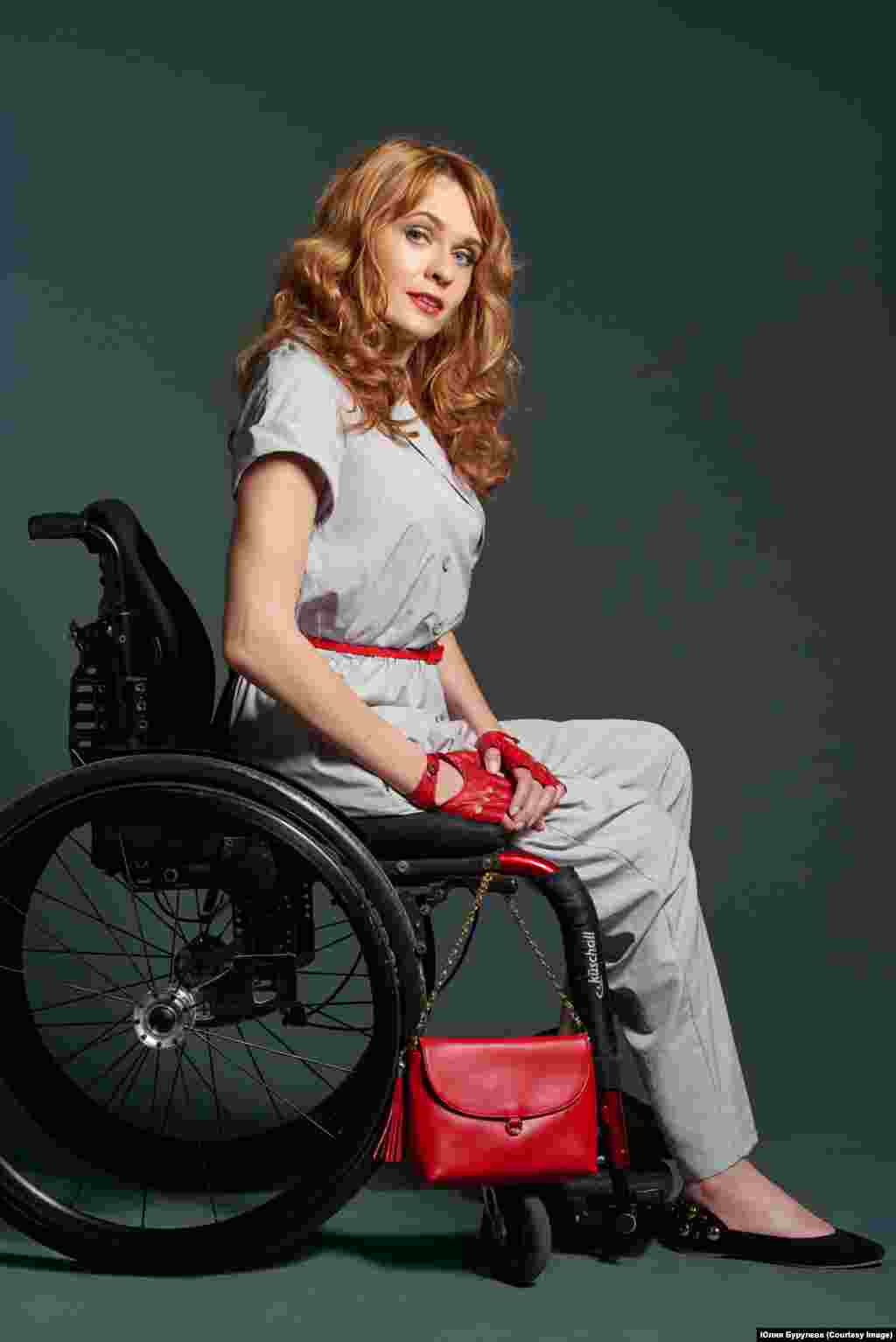 Председатель некоммерческого партнерства информационной поддержки и содействия интеграции инвалидов «Открытый мир» Оксана Заикина