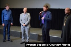 Автор фільму «Український Ліван», посол України в Лівані Ігор Осташ, режисер Станіслав Литвинов, Митрополит Олександр (Драбинко) та владика Степан Сус на благодійному показі