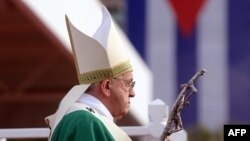 Папа Франциск служит мессу на площади Революции в Гаване. 20 сентября