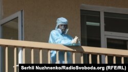 Група лікарів, які працюють над протоколом, подовжують розглядати різні варіанти і слідкують за тим, що відбувається у світі, повідомив міністр Максим Степанов