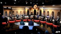 Кандидати на президентські вибори у Фінляндії 2024 року беруть участь у дебатах у студії MTV у Гельсинки 24 січня 2024 року перед президентськими виборами, які відбудуться 28 січня