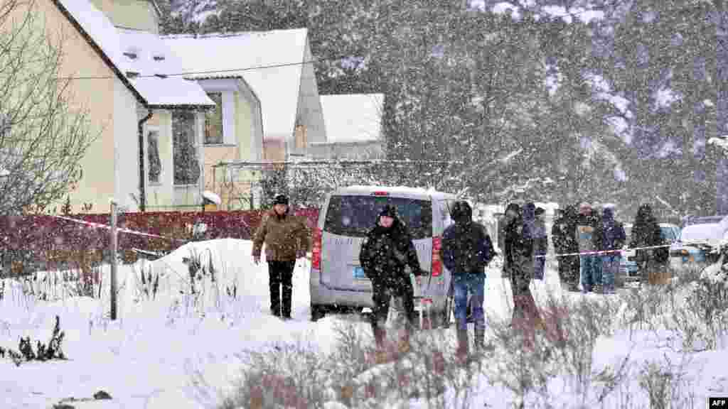 Згодом з’явилася непідтверджена інформація про те, що в лікарні помер ще один поліцейський