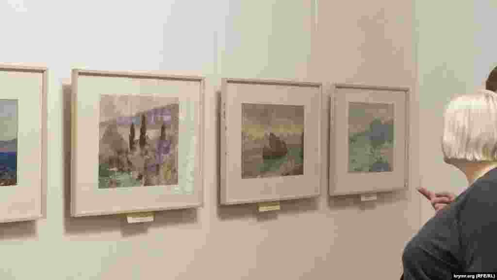 Художник часто приезжал в Феодосию, в Крым. На выставке представлено свыше 20 этюдов 50-х годов с изображением крымских и днепровских пейзажей 