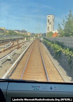 У потязі метро, який пересувається без водія