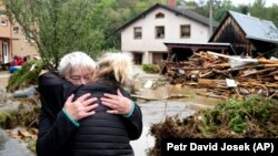 Смертоносна стихія. Як повінь руйнує будинки та забирає життя людей у Центральній та Східній Європі (фотогалерея)