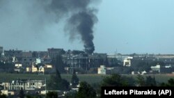 Туреччина вже протягом трьох днів продовжує військову операцію в районах, контрольованих курдами в північно-східній Сирії, попри заклики міжнародної спільноти зупинити насильство