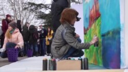 Графіті-флешмоб до «Дня республіки» у Криму (відео) Графіті-флешмоб до «Дня республіки» у Криму (відео)