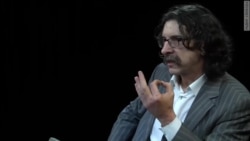 "Увольнение Плющева - это политика" "Увольнение Плющева - это политика"