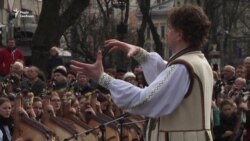 407 бандуристів виконали твори на слова Шевченка у Львові – відео 407 бандуристів виконали твори на слова Шевченка у Львові – відео