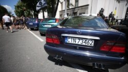 Ваша Свобода | «Євробляхи»: заборона, амністія чи найнижчі мито і податки?  Ваша Свобода | «Євробляхи»: заборона, амністія чи найнижчі мито і податки?