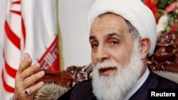 علی اکبر ناطقنوری روز ششم تیرماه گفته بود که «در ٣٧ سال گذشته در بسیاری از مسائل سیر قهقرایی داشتهایم».