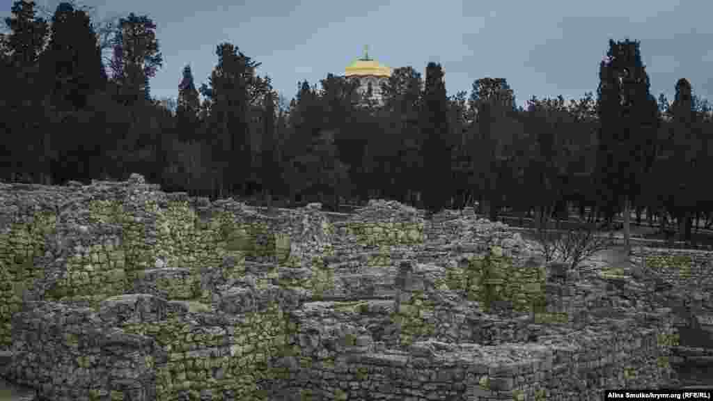 По словам ученого секретаря музея-заповедника Натальи Гинькут, ранее епархия не смогла получить в  управление эти же 24 объекта музея из-за нарушений в собранном пакете документов