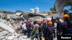 Рятувальні операції на Гаїті тривають