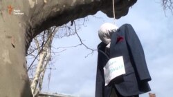 Шини, опудало і намети – в Одесі вимагали відставки нового прокурора Шини, опудало і намети – в Одесі вимагали відставки нового прокурора