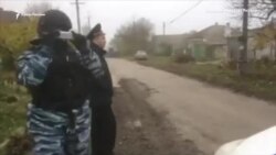 Обыск в доме крымскотатарского активиста Алимдара Белялова (видео) Обыск в доме крымскотатарского активиста Алимдара Белялова (видео)