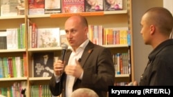 Николай Стариков