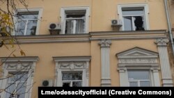 Наслідки однієї з попередніх повітряних атак в Одесі, фото ілюстративне