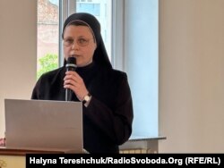 Автор книги сестра Андрея (Ольга) Маслій