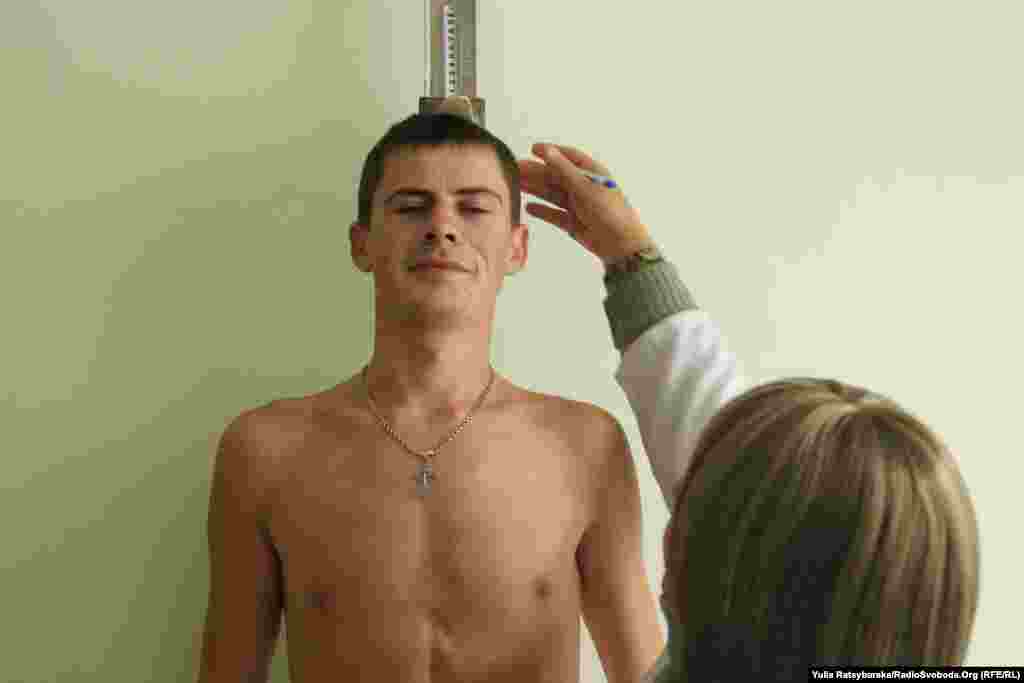 «Високий – поповниш елітний полк», – жартують лікарі