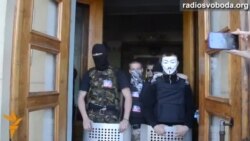 У Донецьку захопили обласний телецентр У Донецьку захопили обласний телецентр